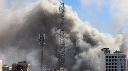 izrael zaatakował.  "lotnictwo przeprowadziło uderzenia na dużą skalę"