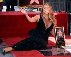 Diva z gwiazdą. Mariah Carey uhonorowana w Hollywood [ZDJĘCIA]