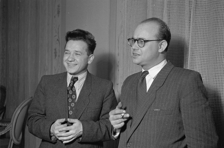 Tadeusz Borowski i Hieronim Michalski podczas wizyty u prezydenta Bolesława Bieruta w 1949 r.