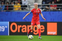 Słynna piłkarka zaręczyła się ze znaną koszykarką