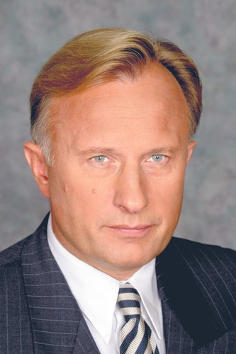 <b>Marek Goliszewski, prezes Business Centre Clubu: OFE</b><br /><br />Wierzę w operatywność otwartych funduszy emerytalnych, nawet po ostatnich zmianach. Chcę się nadto ubezpieczyć: ZUS plus OFE, plus prywatne ubezpieczenia – na takiej samej zasadzie, jak lokuje się oszczędności w różnych bankach.