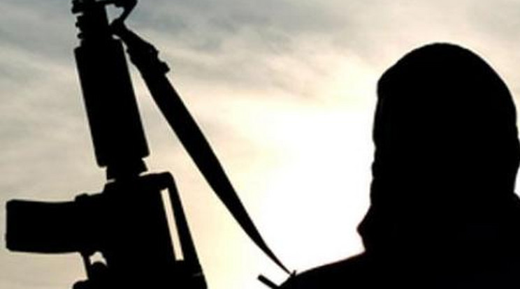 Mesterlövész ölte meg a 8 éves kisfiú kivégzésre készülő ISIS-harcost
