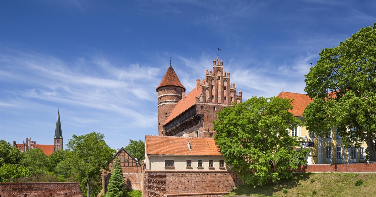 Gdzie jechać na długi weekend w listopadzie, żeby nie przepłacić? Krajowe perełki wygrywają