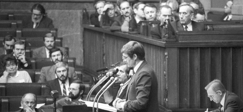 Polska terapia szokowa ma już 33 lata. 28 grudnia 1989 Sejm uchwalił plan Balcerowicza