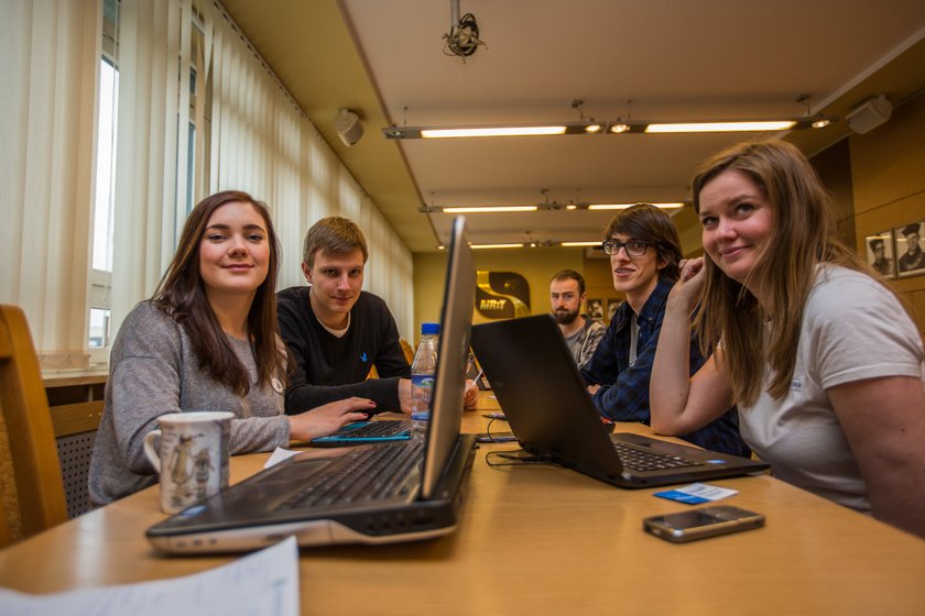 Studenci budują własny bolid