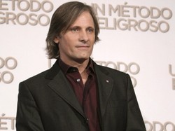 Viggo Mortensen nie zagra w "Hobbicie", bo scenarzyści zapomnieli o Aragornie