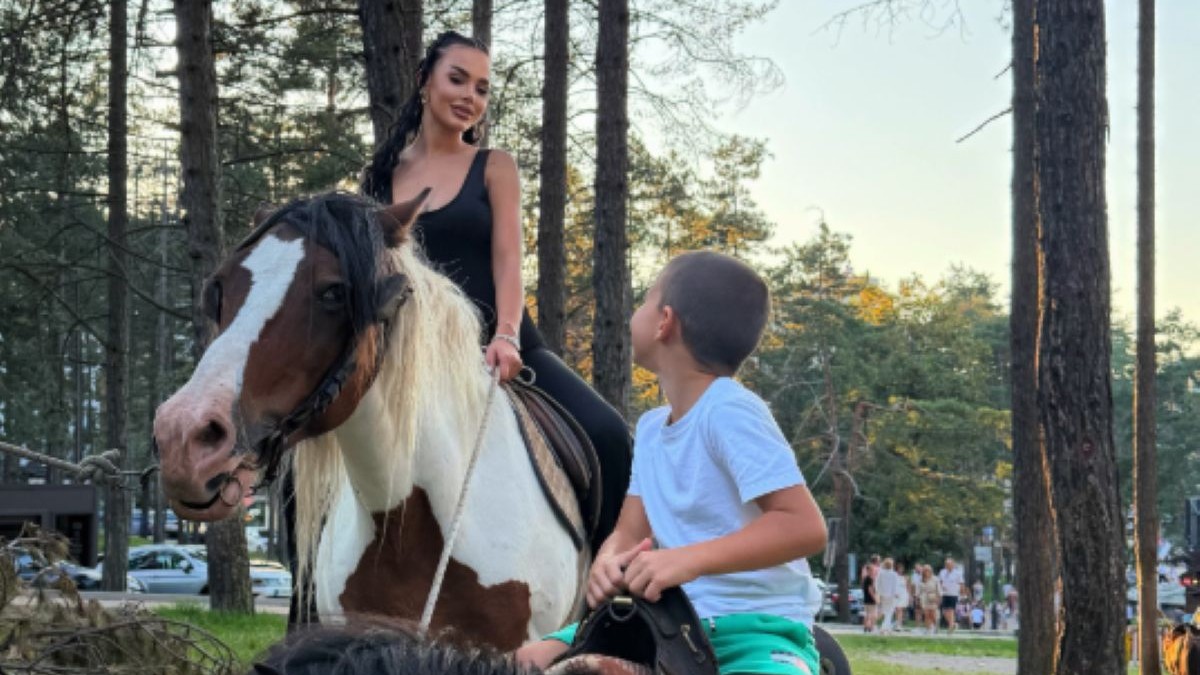 Anita Stanojlović sa sinom
