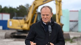 Budowa atomu ruszyła. Tusk zapowiada prąd dla 12 milionów gospodarstw