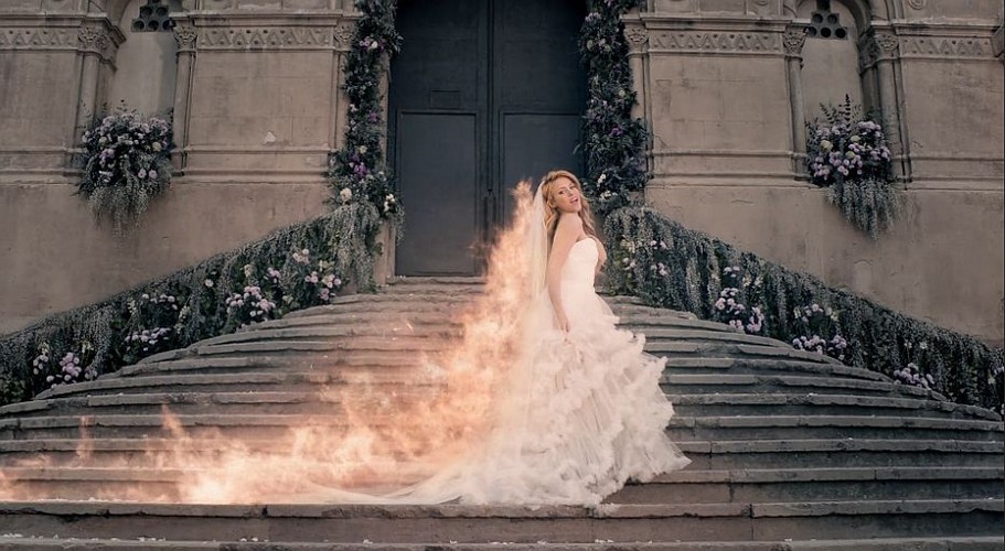 Shakira jako uciekająca panna młoda