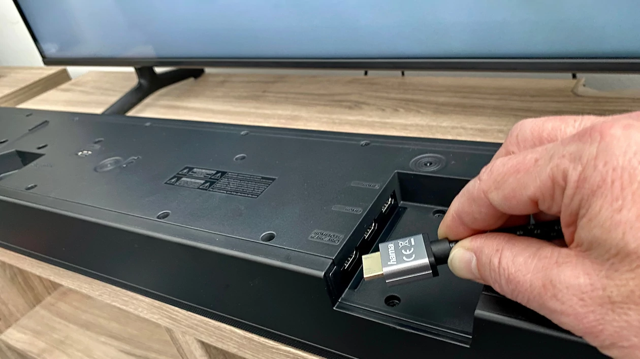 Samsung HW-Q990B oprócz złącza telewizyjnego ma jeszcze dwa wejścia HDMI