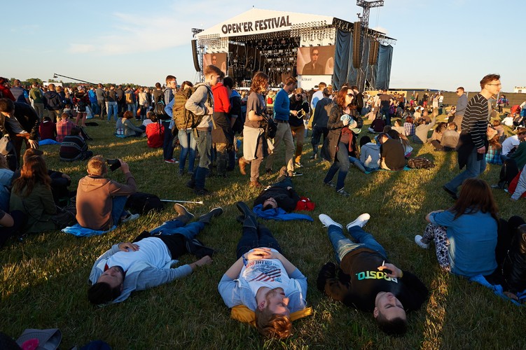 Zrelaksowana publiczność Open'er Festival w Gdyni