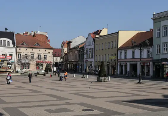 Władze Rybnika w końcu kończą z betonozą. Wcześniej myśleli, że drzewa są niemodne