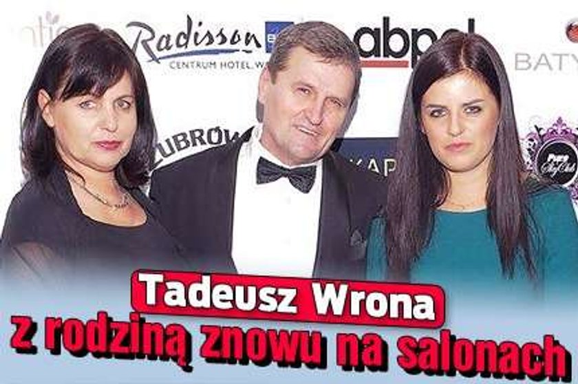 Tadeusz Wrona z rodziną znowu na salonach