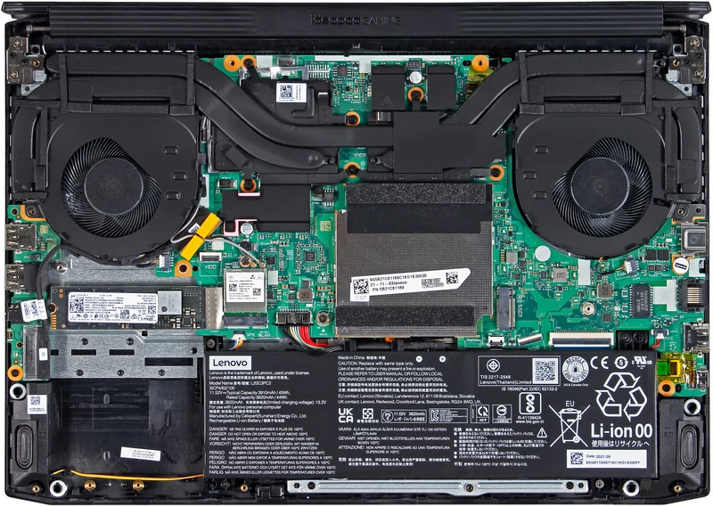 Lenovo IdeaPad Gaming 3 (15ACH6) – wnętrze laptopa