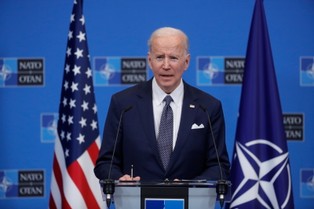 Biden zapowiedział stanowczą reakcję na użycie przez Rosję broni masowego rażenia na Ukrainie