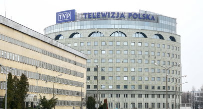 Atmosfera w TVP gęstnieje. Dwóch ważnych pracowników chce się "ewakuować"? "Lepsze niż zwolnienie"