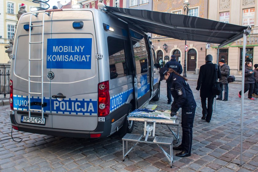 Do służby w policji trafił mobilny komisariat