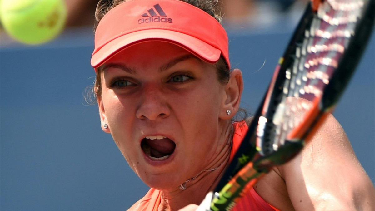 W 1. rundzie Guangzhou Open Simona Halep zdecydowanie pokonała Petrę Martić 6:4, 6:2. Większe problemy niż z rywalką rozstawiona z numerem 1 tenisistka miała z warunkami panującymi w Kantonie.