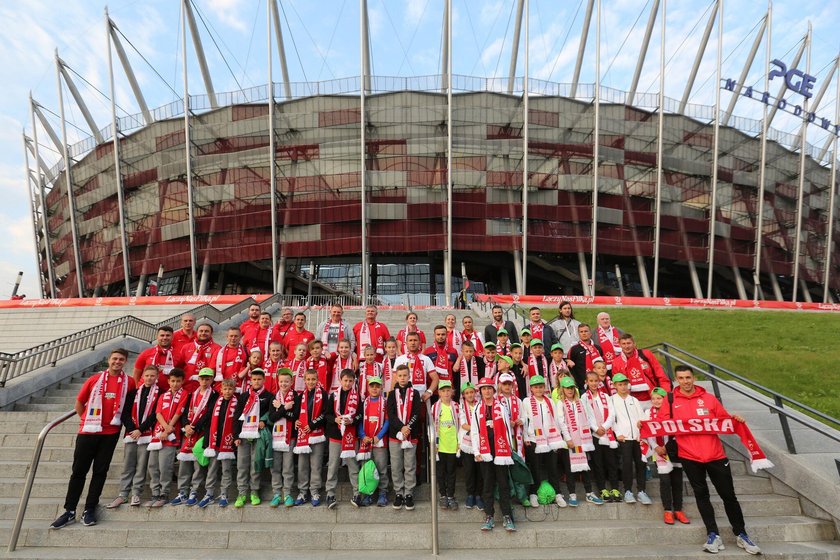 „Z Podwórka na Stadion o Puchar Tymbarku” – młodzi poznali idoli