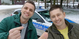 Polscy policjanci „uznali” małżeństwo gejów! Ich wpis robi furorę
