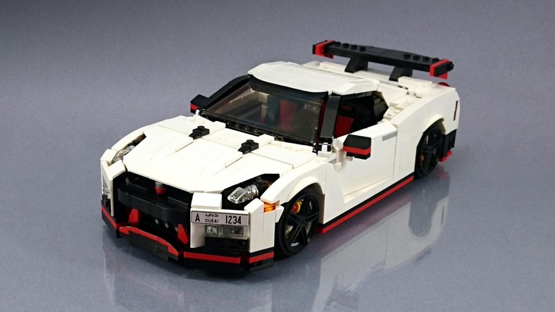 Nissan GT-R Nismo z klocków LEGO