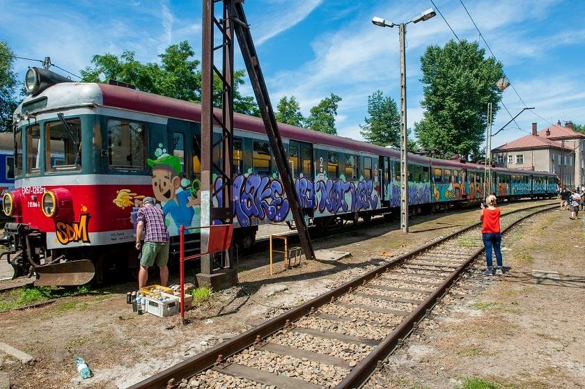 Ten pociąg zachwyca wyglądem! Powstał specjalnie na ŚDM