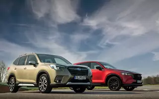 Rebelianci bez turbo: Mazda CX-5 kontra Subaru Forester. Japoński duet ciągle w formie!