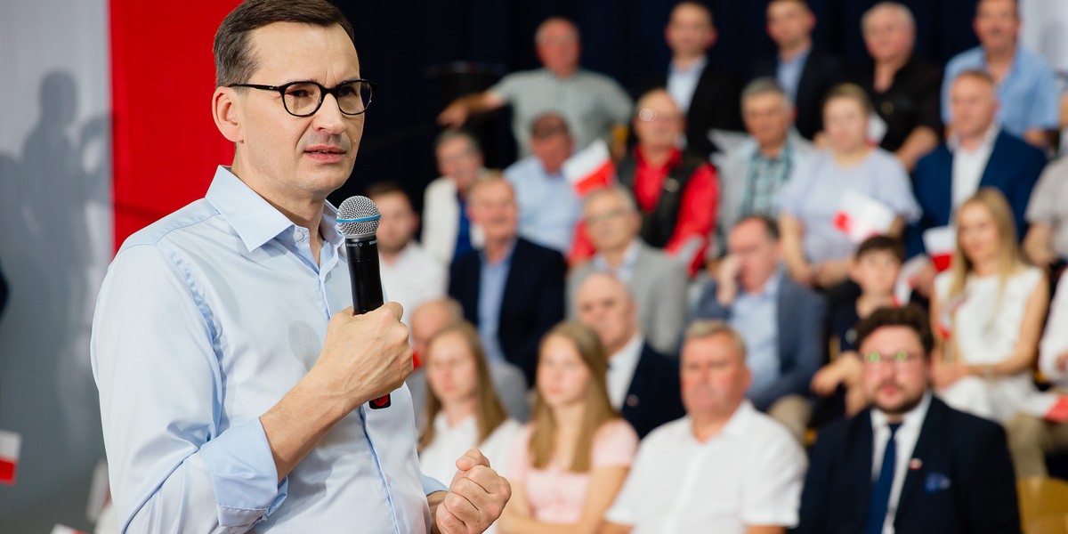 Mateusz Morawiecki zapowiedział, że w ramach rozszerzonego programu Leki 75 plus, ma być dostępnych ponad 4 tys. bezpłatnych medykamentów.