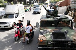 Stan wojenny w Tajlandii. "Turyści są bezpieczni". WIDEO