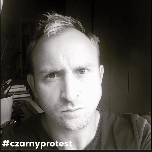 Borys Szyc popiera #czarnyprotest