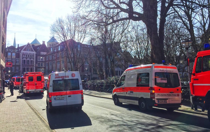 Münster. Samochód wjechał w tłum ludzi. Są zabici i ranni