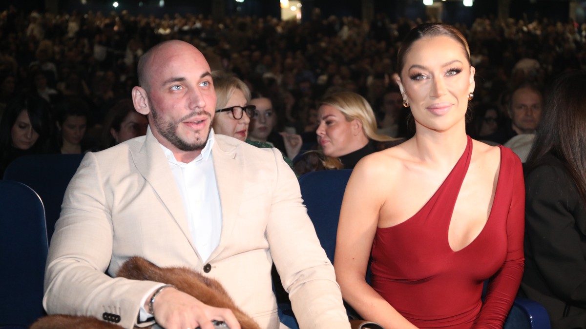 Tea Tairović sa mužem