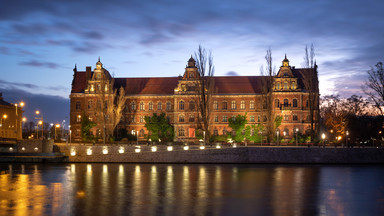 Tajemnicza kobieta zostawiła spadek wrocławskiemu muzeum. "Zadzwonił prawnik zza oceanu"