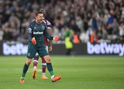 Łukasz Fabiański zatrzymał Manchester United. Arsenal punkt za liderem