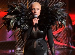 Ekscentryczna wokalistka zwyciężczynią "The Voice of Poland"