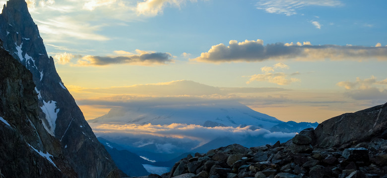 Dramatyczna akcja ratunkowa na Elbrusie. 5 alpinistów zginęło