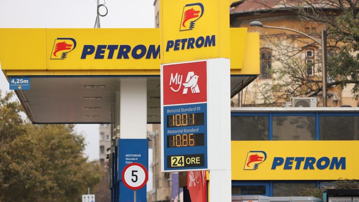 Benzina s-a ieftinit, după 2 săptămâni de stagnare. Cât costă un litru de carburant, sâmbătă, 31 octombrie 2026, în București, Iași, Cluj-Napoca, Timișoara și Constanța