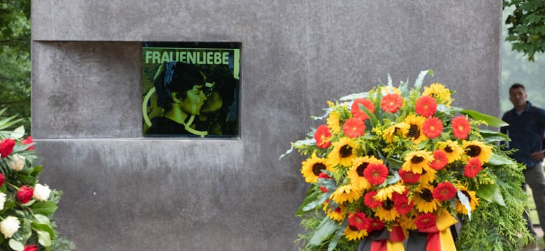 Zdewastowano pomnik homoseksualnych ofiar nazizmu w Berlinie