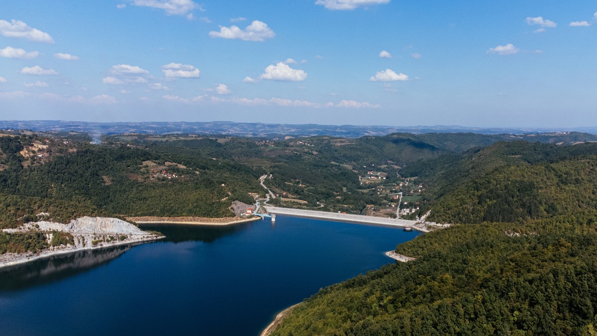 Jezero Rovni
