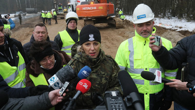 Kryzys na granicy z Białorusią. Rozpoczęła się budowa bariery