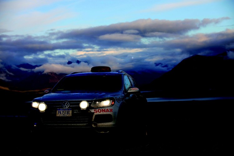 Jak się okazuje, że łowca przygód Rainer Zietlow przemierzył obie Ameryki z czasem o cztery dni lepszym, niż dotychczasowy rekord z 2006 roku