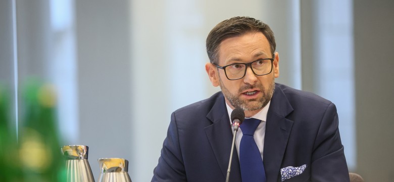 "Może pan sobie szczerzyć te swoje sztuczne zęby". Nietypowe przesłuchanie Obajtka