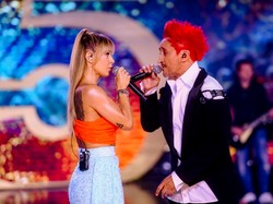 Z boku zwyklak, z przodu eksplozja seksapilu: Doda zawojowała jubileusz Ich Troje. FOTO