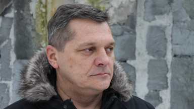 Wiceminister Zieliński zaskakująco o słynnym policjancie Piotrze Wróblu: „nie był wybitny”. Dlatego państwo nie zwróci mu emerytury
