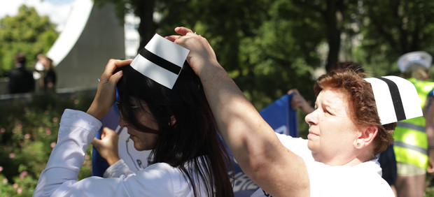 Protest pielęgniarek przed Sejmem [GALERIA]