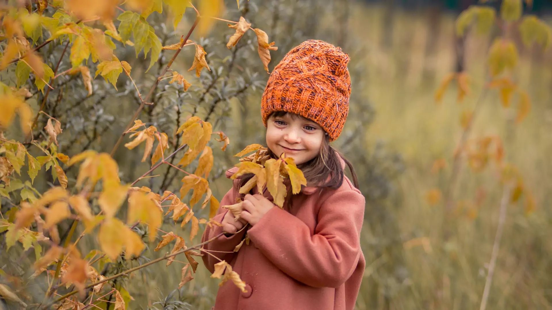 Listopadowe dzieci — uparte i  inteligentne. Co jeszcze je wyróżnia?