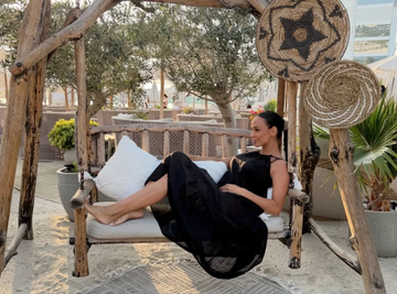 EDITA POKAZALA TRUDNIČKI STOMAK: Otišla daleko van Srbije kako bi uživala u blagoslovenom stanju (FOTO)