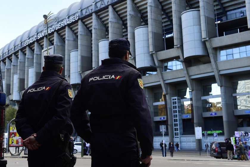 Policja zatrzymała kibiców Legii Warszawa! Chcieli okraść bar