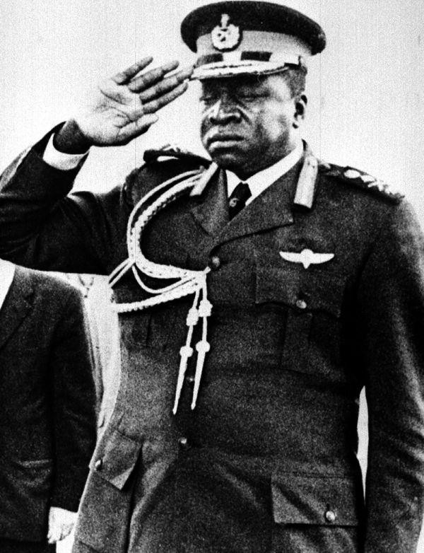 idi amin pionowy