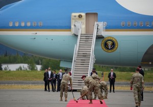 Američka vojska postavlja crveni tepih na Aljasci